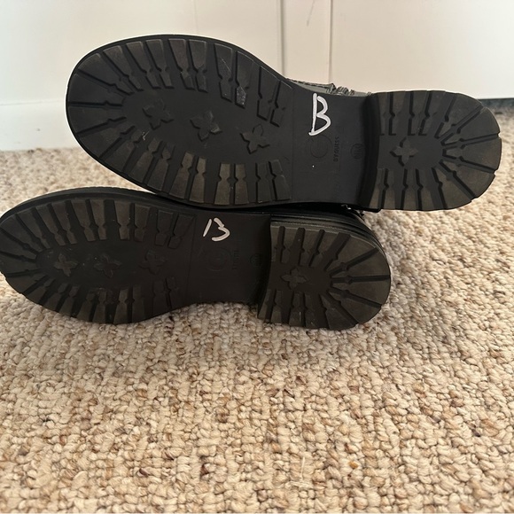 Guess Black Combat Moto Boots with Studded Detailing size 8.5 - Picture 3 of 7